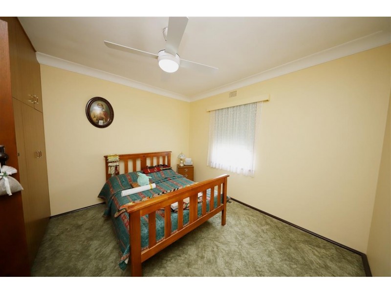 63 Richmond Street, Tumut NSW 2720