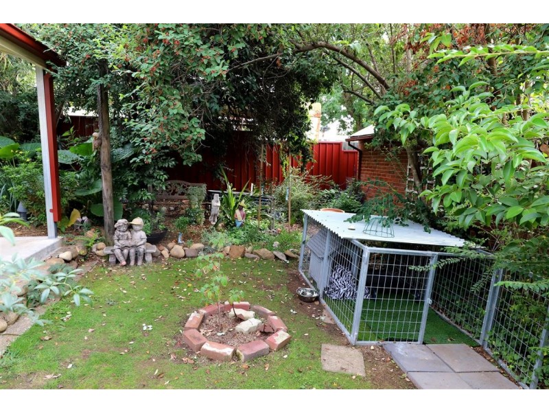 63 Richmond Street, Tumut NSW 2720