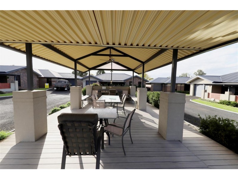 8/65 Broughton Street, Tumut NSW 2720