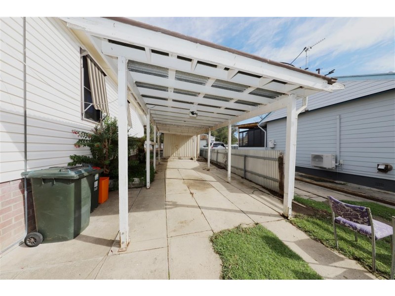 3 Charles street, Tumut NSW 2720