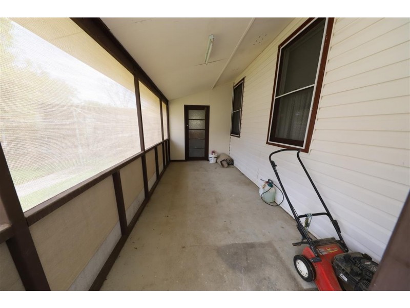 3 Charles street, Tumut NSW 2720