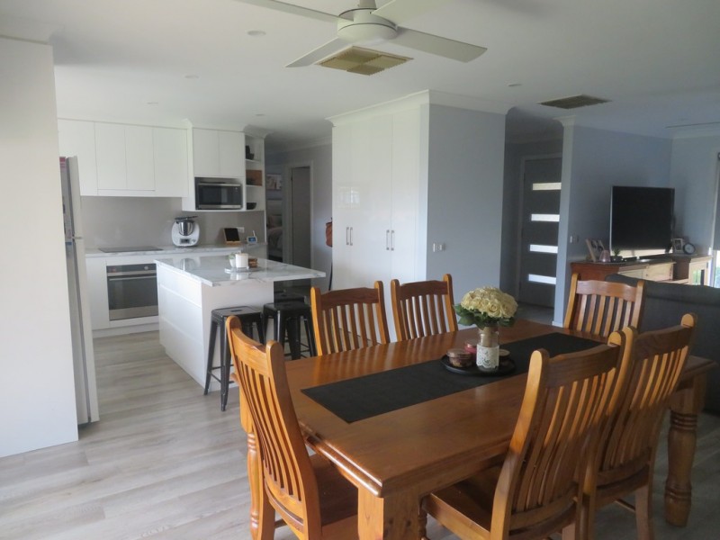 132 West Street, Gundagai NSW 2722