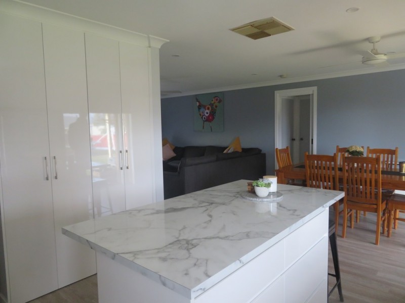 132 West Street, Gundagai NSW 2722