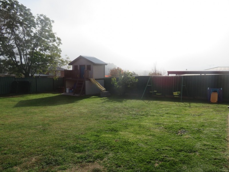 132 West Street, Gundagai NSW 2722
