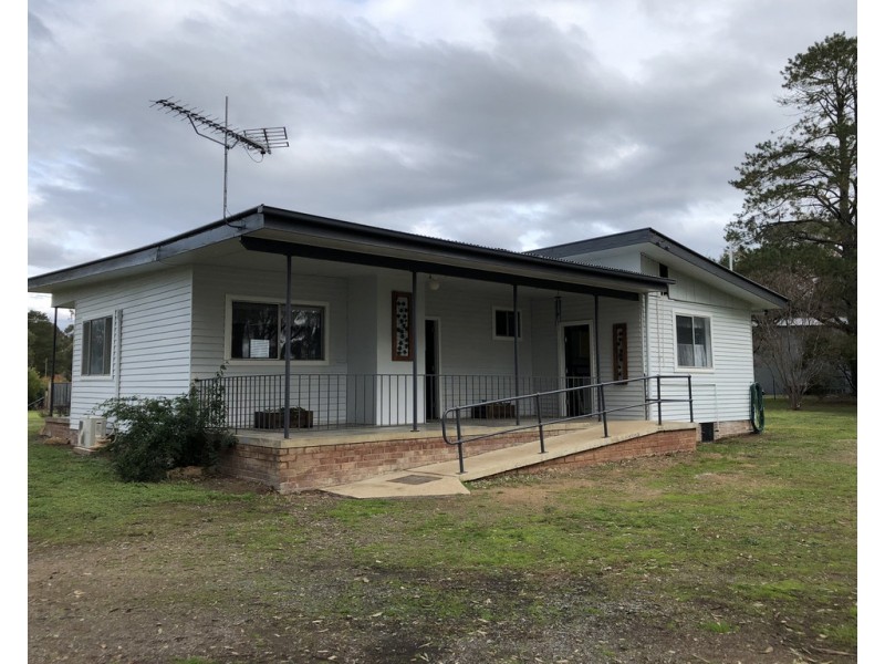 29 East Street, Tumut NSW 2720