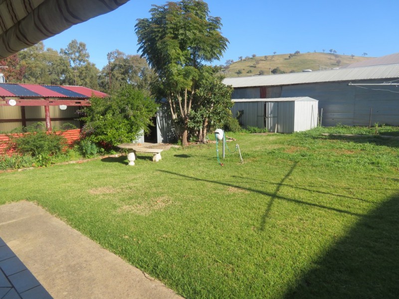 12 Otway Street, Gundagai NSW 2722