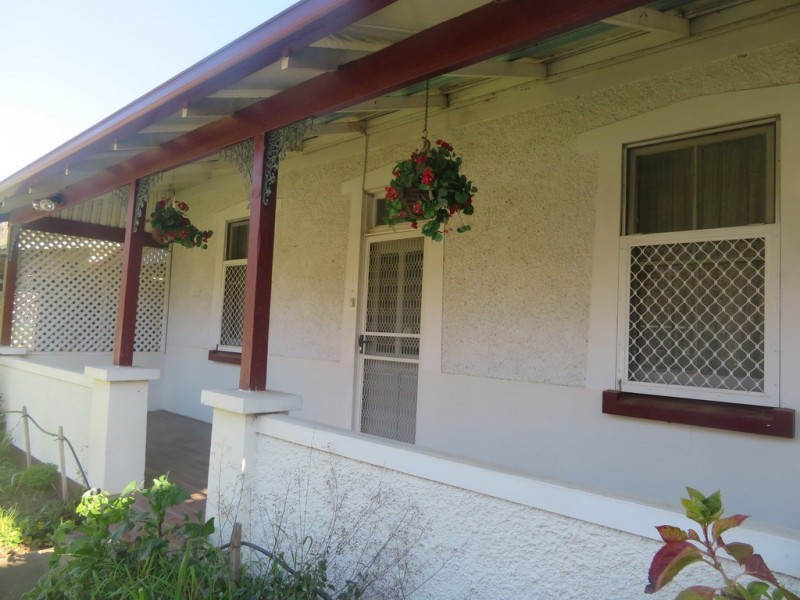 12 Otway Street, Gundagai NSW 2722