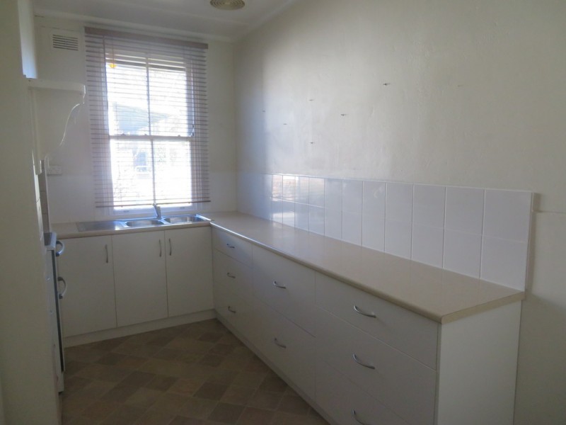 12 Otway Street, Gundagai NSW 2722