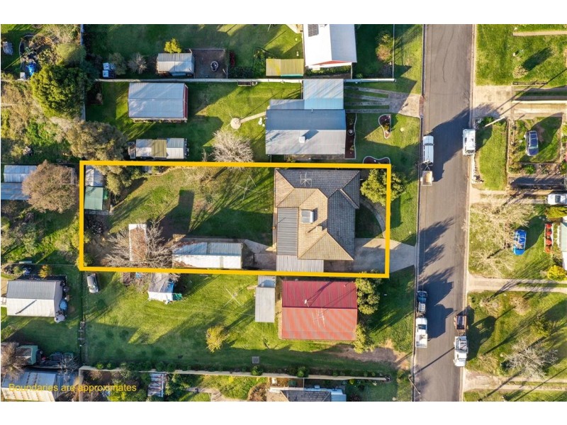 13 Tumut Street, Tumut NSW 2720