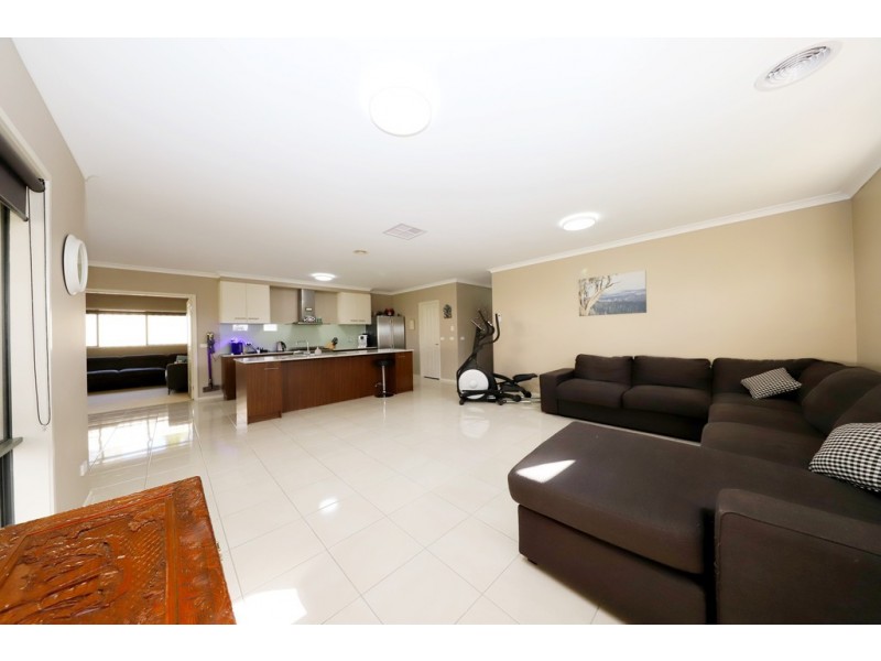 37-39 Jeffery Circuit, Tumut NSW 2720