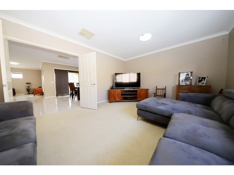 37-39 Jeffery Circuit, Tumut NSW 2720