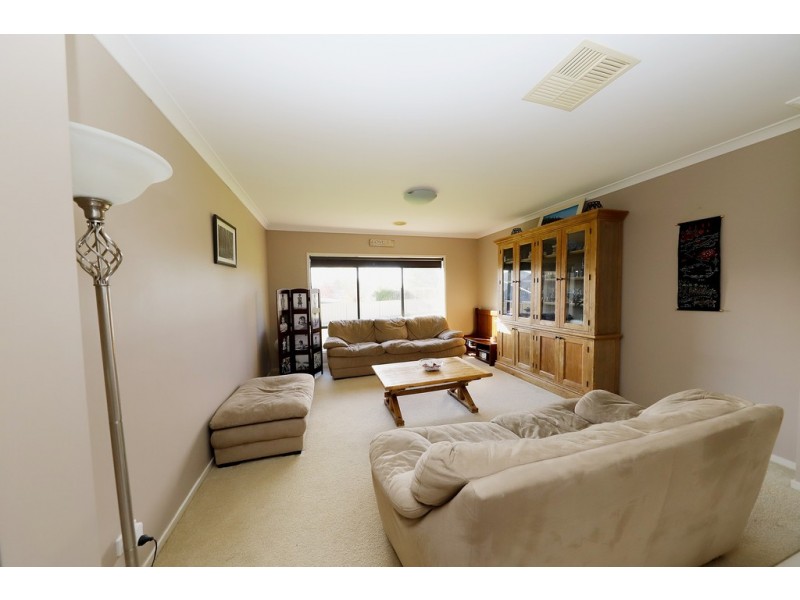 37-39 Jeffery Circuit, Tumut NSW 2720