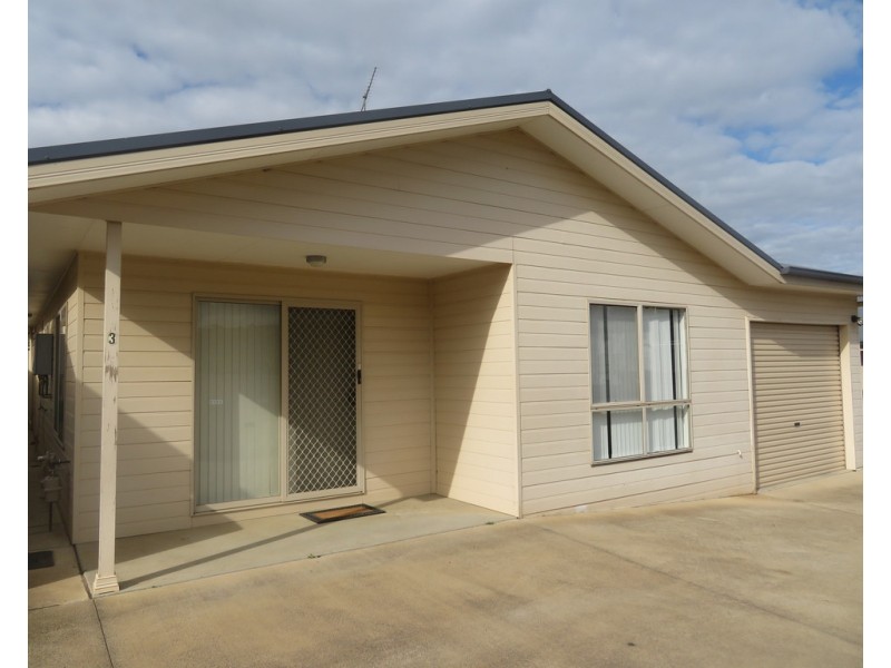 3/127 Hanley Street, Gundagai NSW 2722