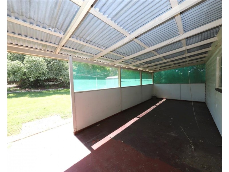 4 Cromwell Street, Adelong NSW 2729