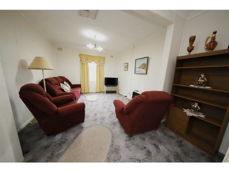 46 Currawong Road, Tumut NSW 2720