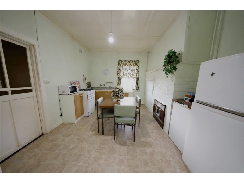 46 Currawong Road, Tumut NSW 2720