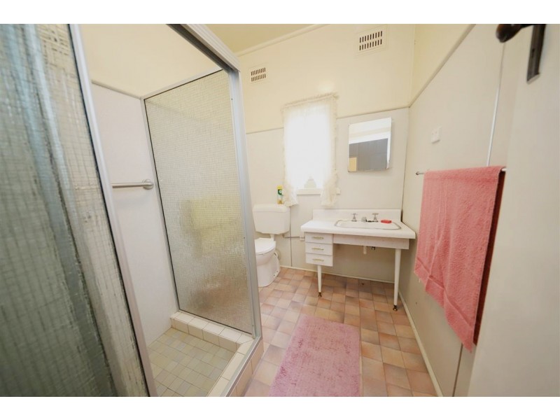 46 Currawong Road, Tumut NSW 2720