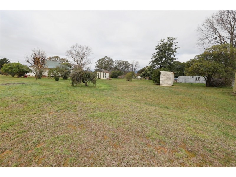 46 Currawong Road, Tumut NSW 2720