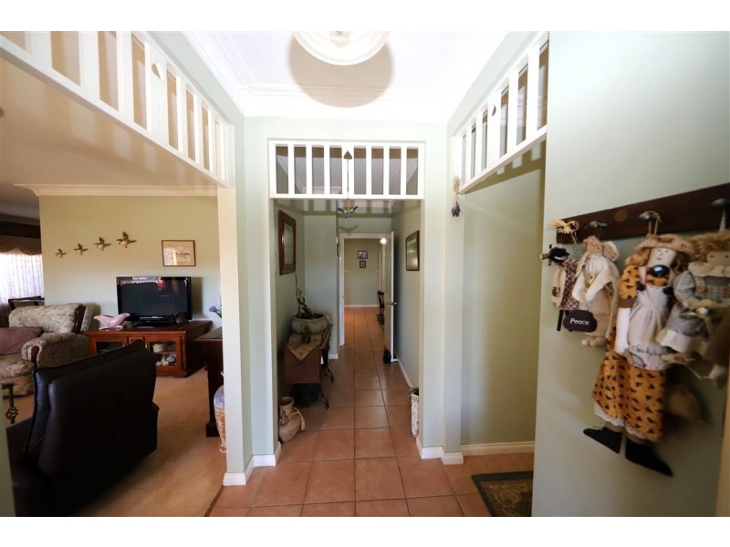 10 Royden Close, Batlow NSW 2730