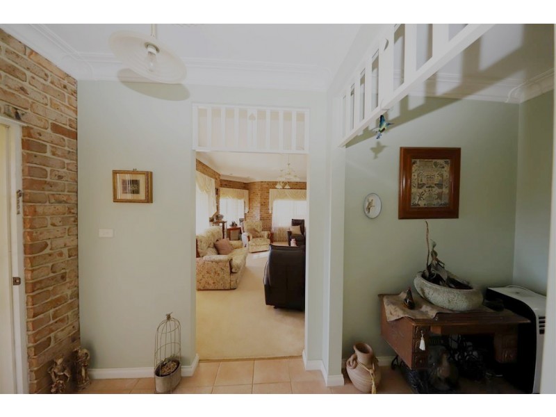 10 Royden Close, Batlow NSW 2730