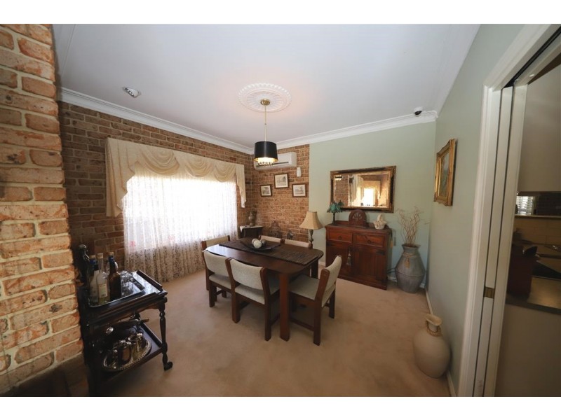 10 Royden Close, Batlow NSW 2730