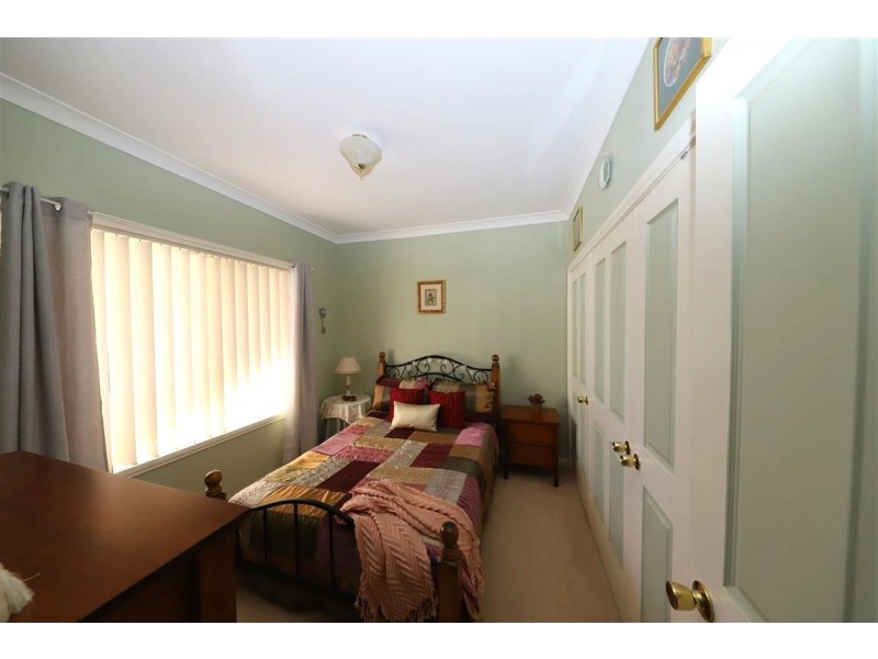 10 Royden Close, Batlow NSW 2730