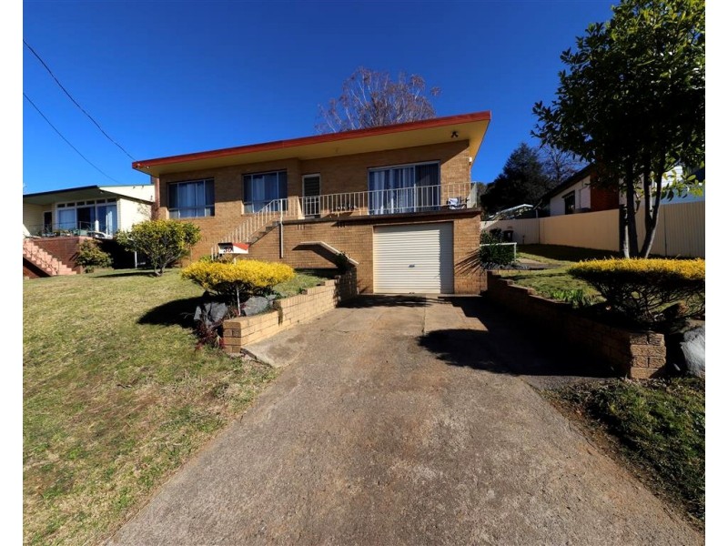 30 Sunnyside Avenue, Batlow NSW 2730