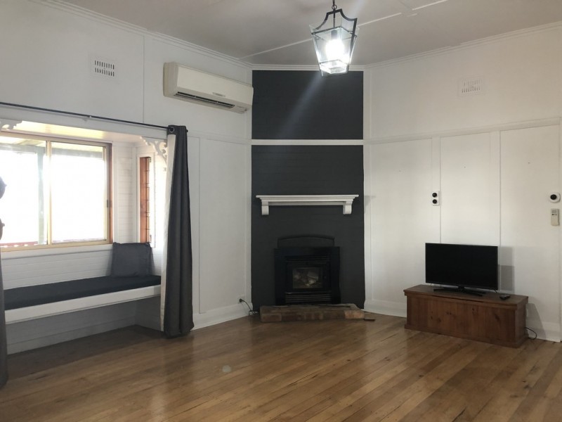 15 Fry Street, South Gundagai NSW 2722