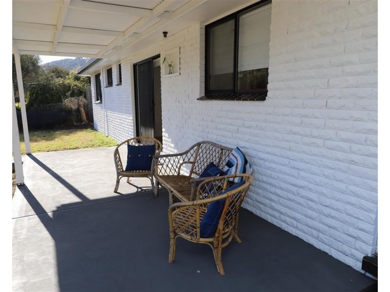1 Camp Street, Adelong NSW 2729