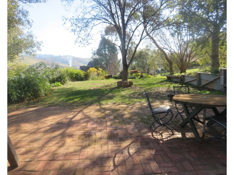 91 Punch Street, Gundagai NSW 2722