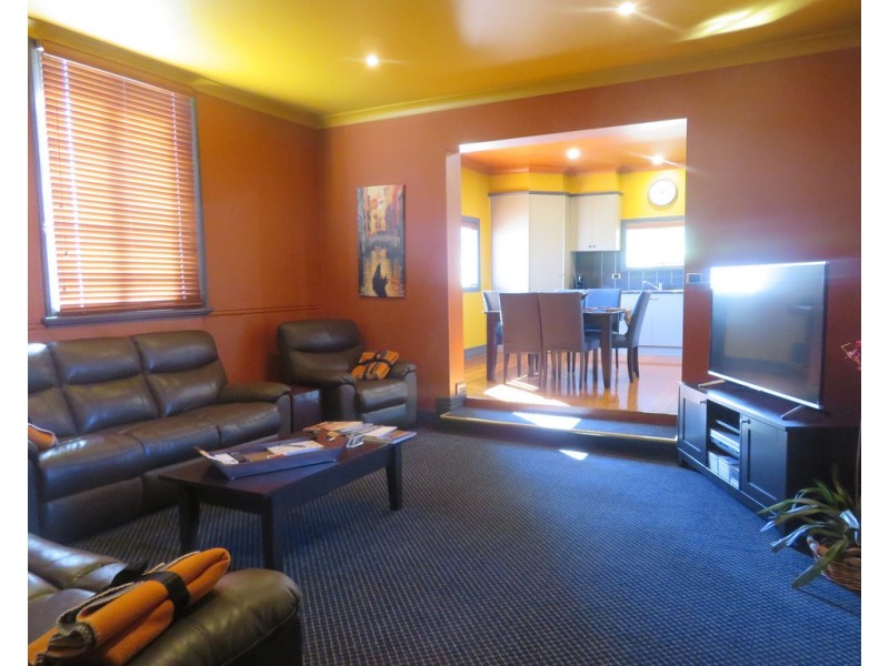 91 Punch Street, Gundagai NSW 2722