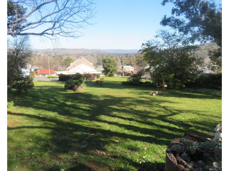 91 Punch Street, Gundagai NSW 2722