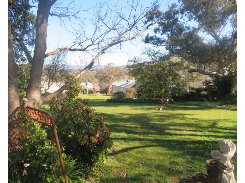 91 Punch Street, Gundagai NSW 2722