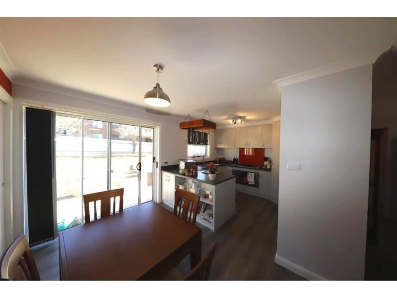 4/63 Bundara Crescent, Tumut NSW 2720