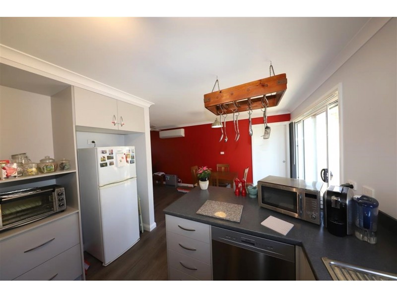 4/63 Bundara Crescent, Tumut NSW 2720