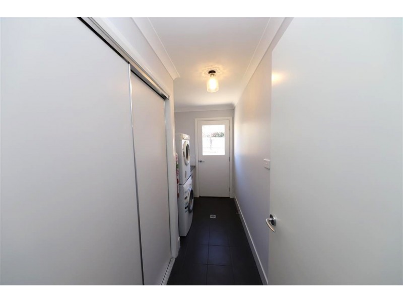 4/63 Bundara Crescent, Tumut NSW 2720