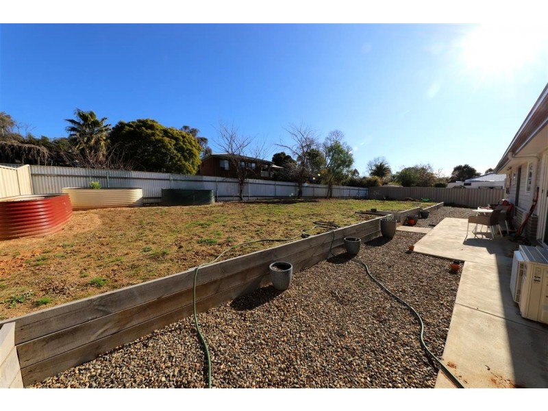 4/63 Bundara Crescent, Tumut NSW 2720