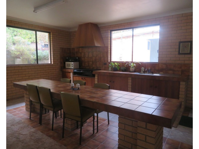 95 West Street, Gundagai NSW 2722