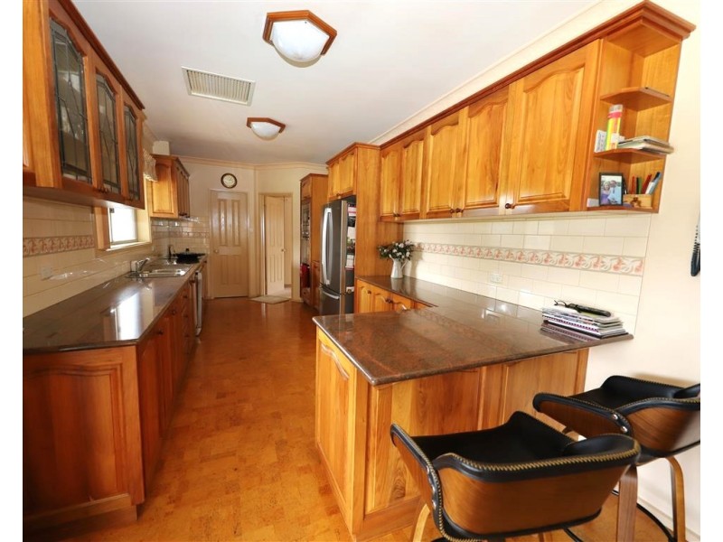 241 Capper Street, Tumut NSW 2720