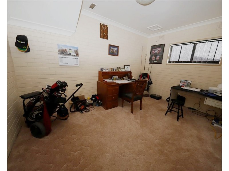 241 Capper Street, Tumut NSW 2720