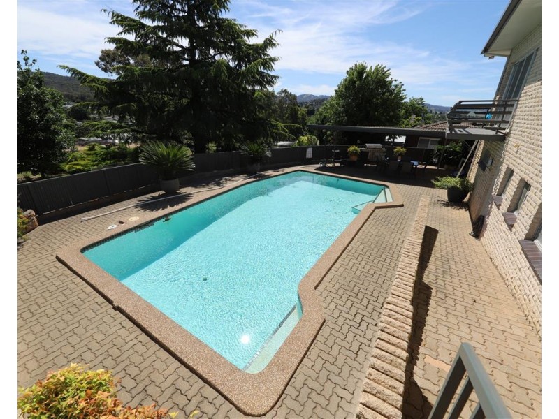 241 Capper Street, Tumut NSW 2720