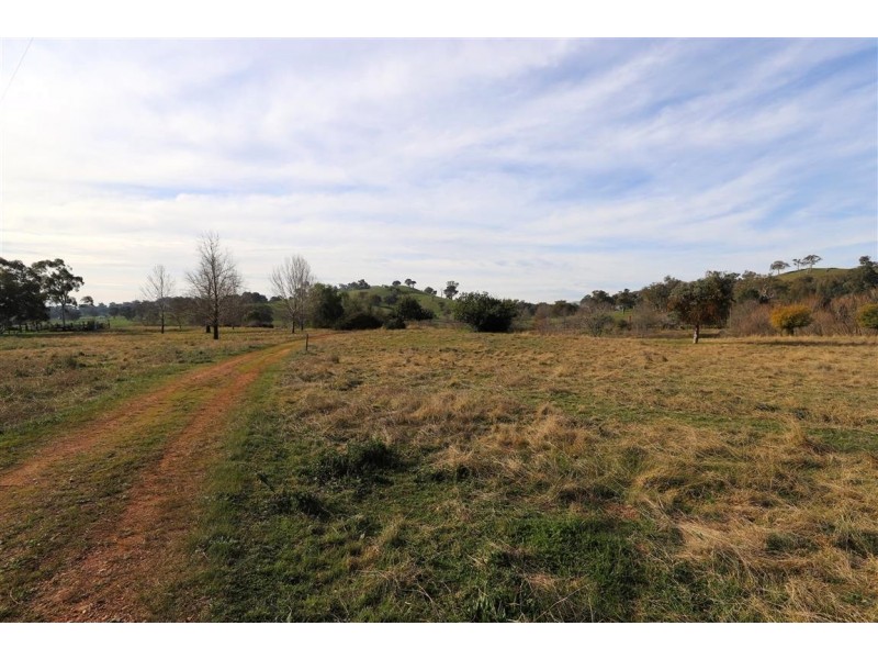“Brookdale” 1015 Snowy Mountains Highway, Wermatong, Tumut NSW 2720