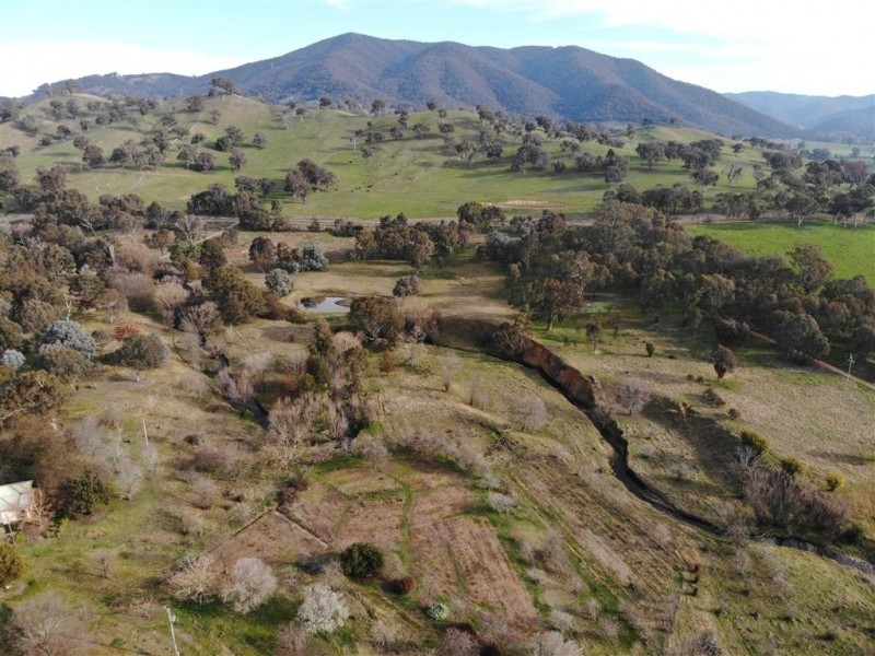 “Brookdale” 1015 Snowy Mountains Highway, Wermatong, Tumut NSW 2720