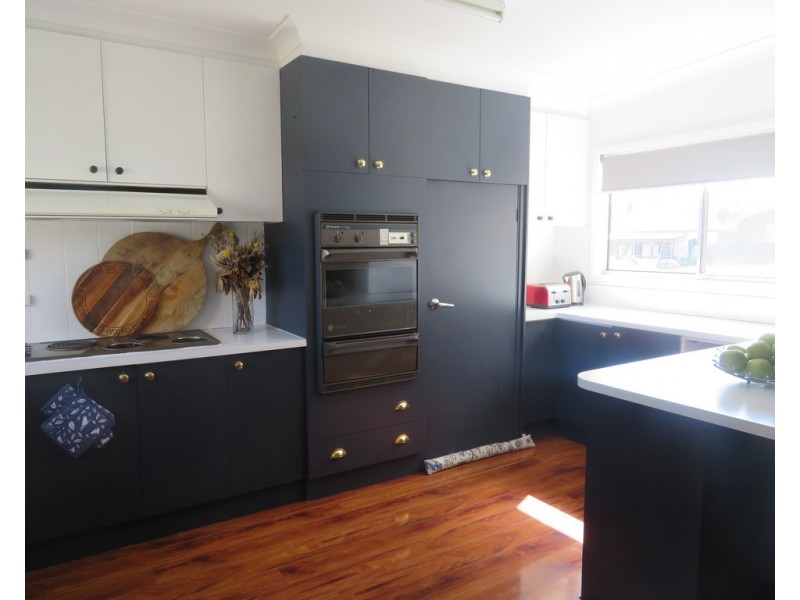 116 Punch Street, Gundagai NSW 2722