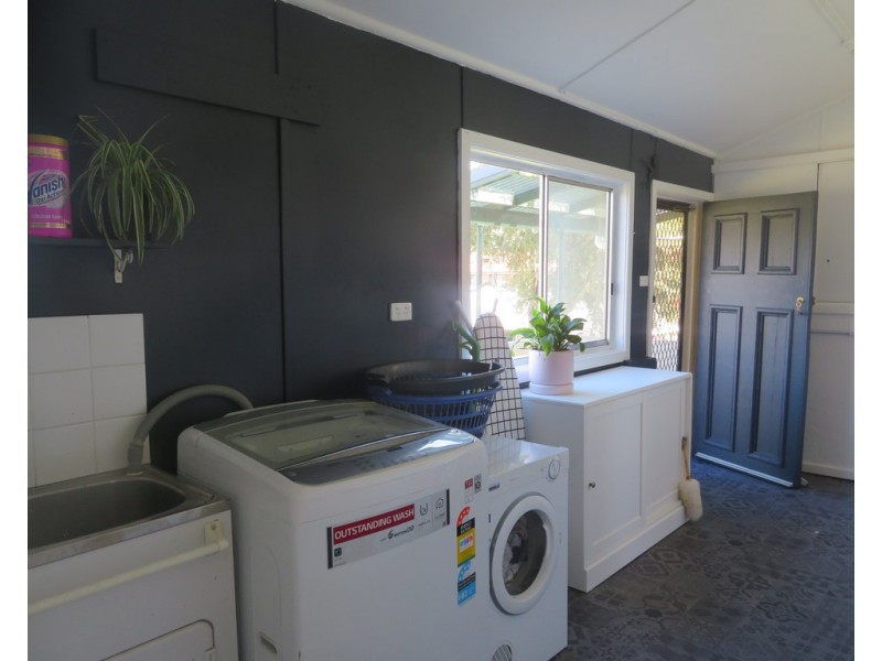 116 Punch Street, Gundagai NSW 2722