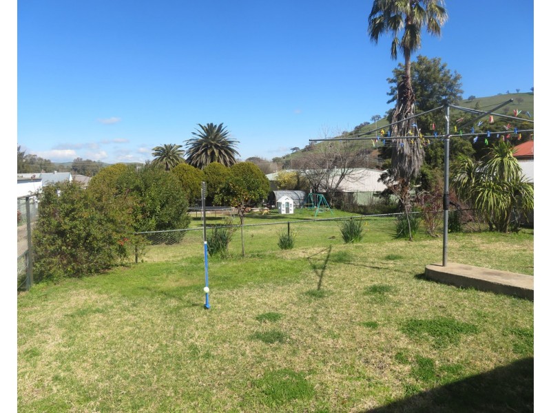 116 Punch Street, Gundagai NSW 2722