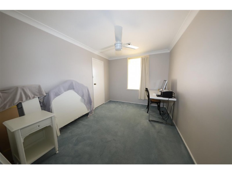 9 Godfrey Street, Tumut NSW 2720