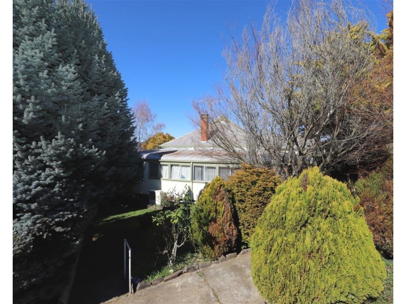 29 Tumbarumba Road, Batlow NSW 2730