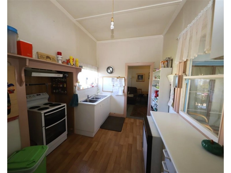 29 Tumbarumba Road, Batlow NSW 2730