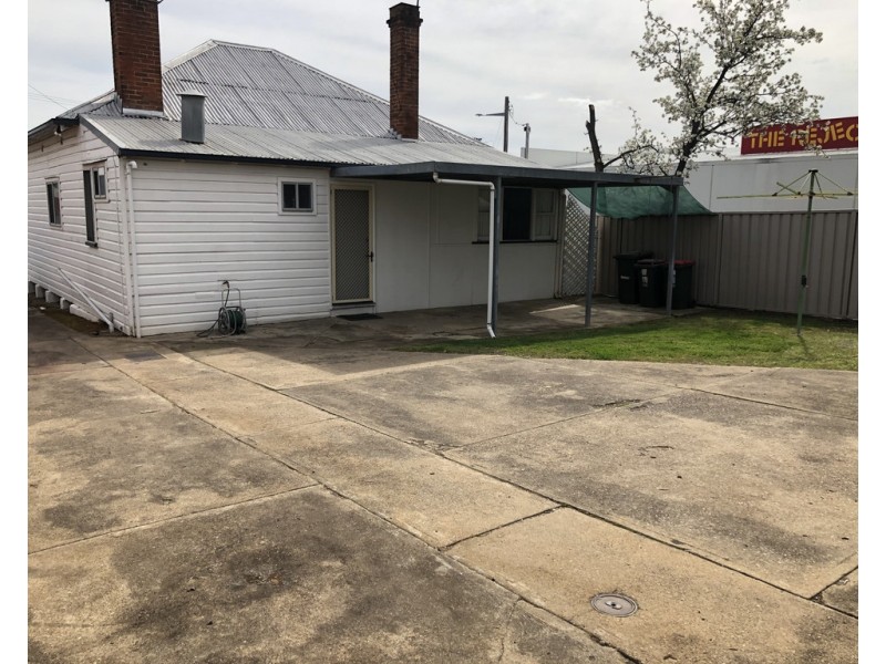 40 Merivale Street, Tumut NSW 2720